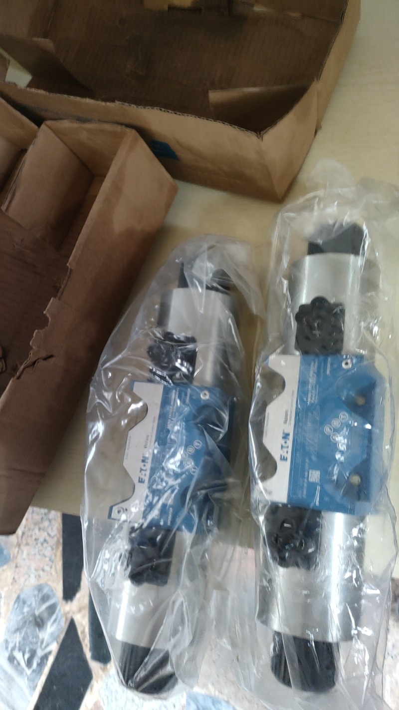伊頓款109-1101 1119 1105 1689 1234 1052 1575 1118-006液壓擺線馬達 伊頓PVH74 QIC RF 1S 10液壓柱塞泵PVH 98 QIC-RF-1S-10-C25V-31油泵 伊頓PVXS-180-M-R-DF-0000恒壓變量柱塞泵PVXS-130/090-M液壓油泵