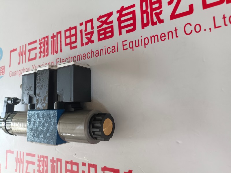 力士樂二通式電磁換向閥4WE6D6X型號(hào)法蘭連接 力士樂二通式電磁換向閥4WE6D6X型號(hào)法蘭連接 力士樂品牌4WREE6E08型號(hào)先導(dǎo)比例閥 雙向油品適用