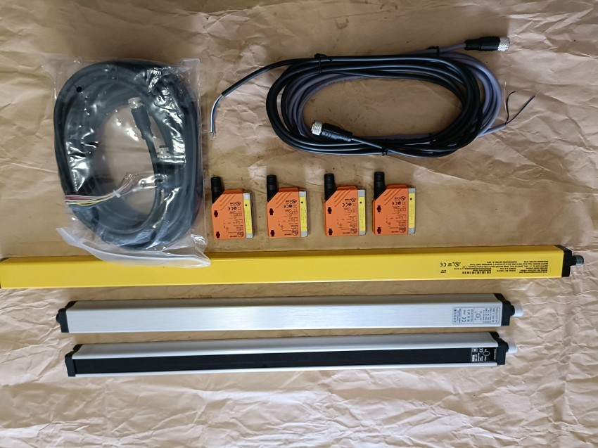 IIS234 電感式接近開關 德國易福門IFM